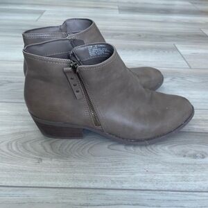 Arizona Camino‎ Women Tan Side Zipper Casual Fashion Ankle Boots Size 11